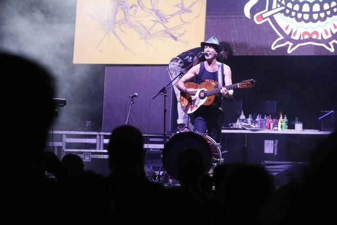 EN IMÁGENES: Así ha sido el concierto de "Muchachito Bombo Infierno" en las fiestas de San Agustín en Avilés
