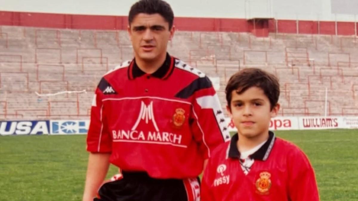 Ángel Pedraza, en su etapa en el Mallorca, con su hijo Marc