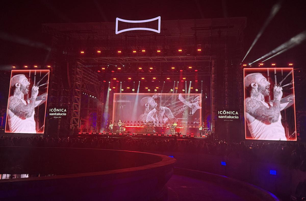 Las mejores imágenes de Maroon 5 en su debut en Icónica Santalucía Sevilla Fest