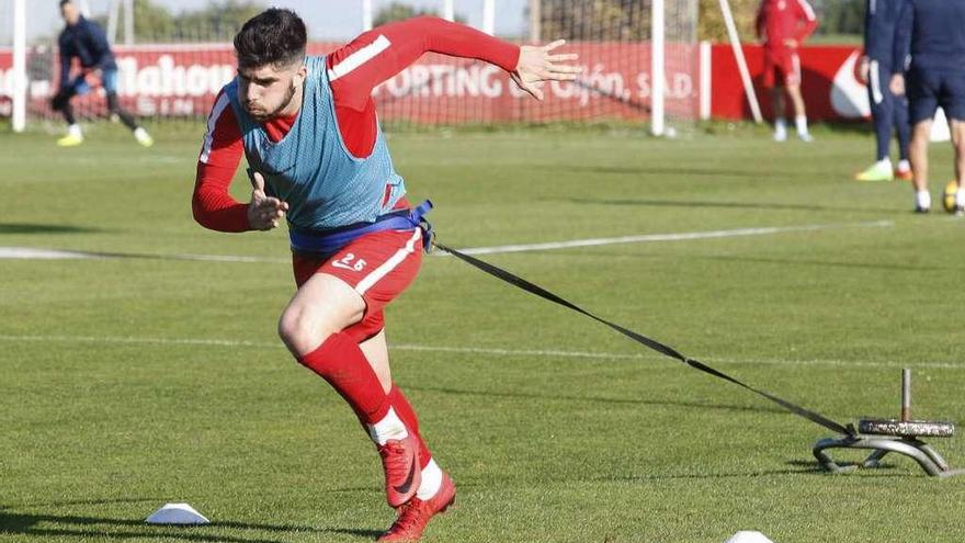 Jordi Calavera se ejercita durante un entrenamiento.