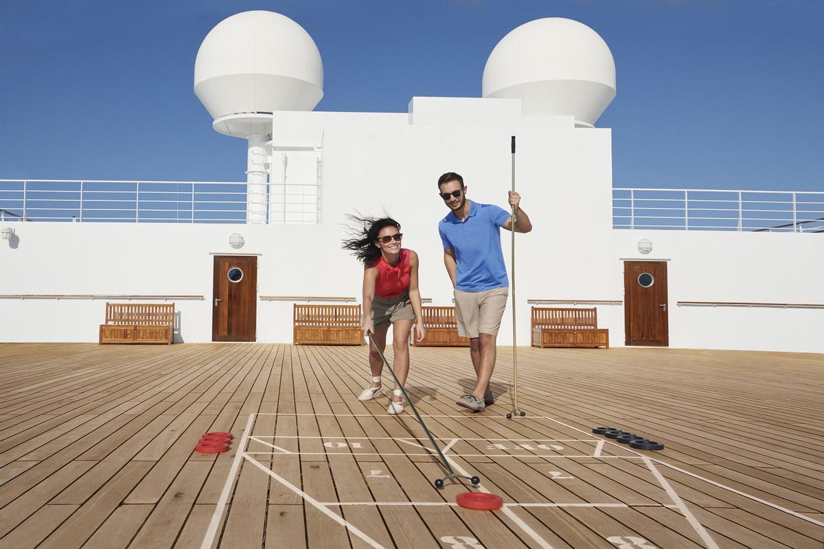 Diversión y juegos en un crucero Cunard.