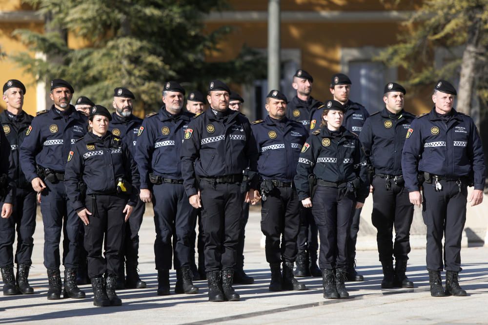 Nueva unidad especial de la Policía Local de València contra la venta ilegal