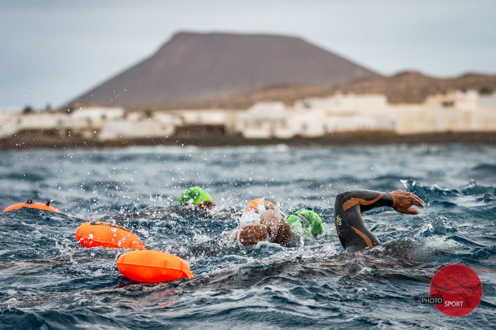 Etapa La Graciosa-Famara de la vuelta a nado por etapas de Lanzarote (2020)