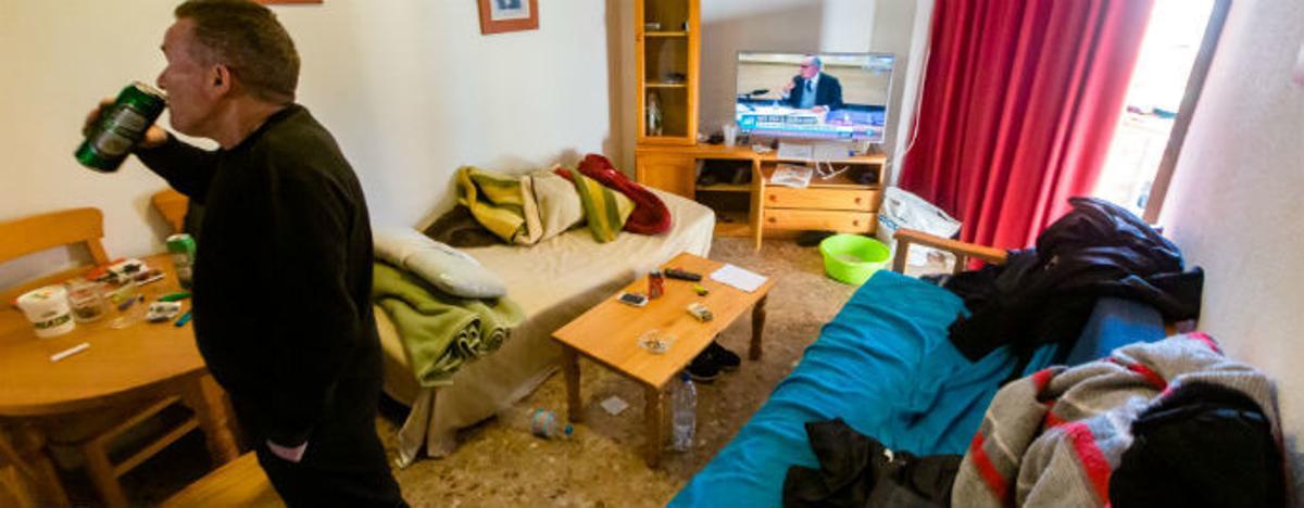 "La encerraron en el baño, ella gritaba y al salir llevaba todo el vestido roto"