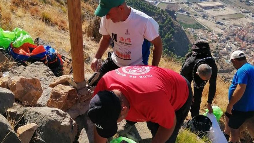 Imagen de los trabajos de conservación del sendero Los Coloraos de Redován