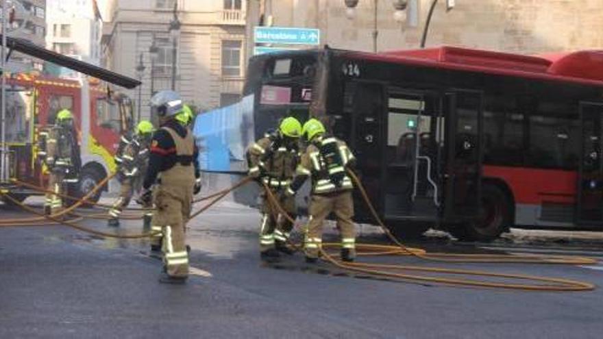 Casi la mitad de los autobuses de la EMT tienen más de 15 años