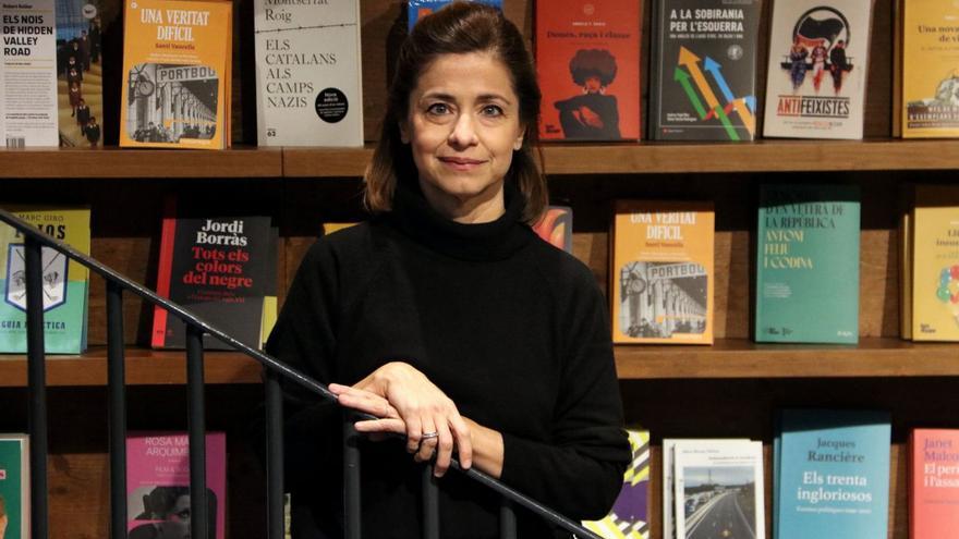 La escritora Marta Orriols: «La intimidad que exhibimos en redes es el personaje que queremos crear»