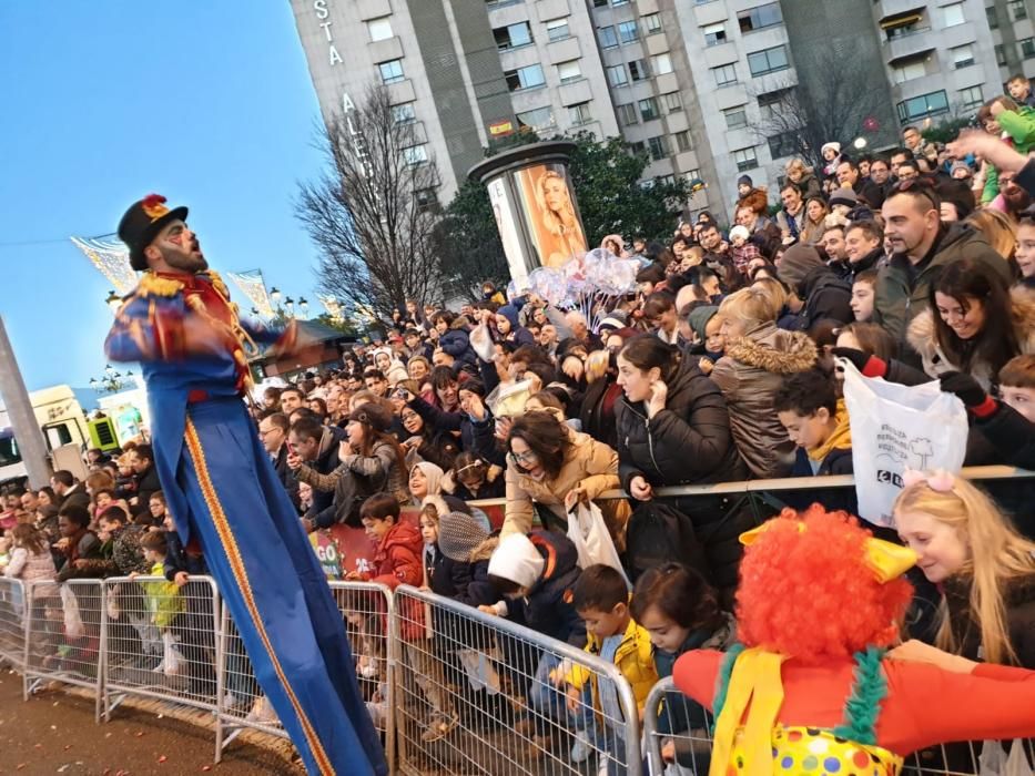 Las imágenes de la Cabalgata de Reyes de Vigo 2019