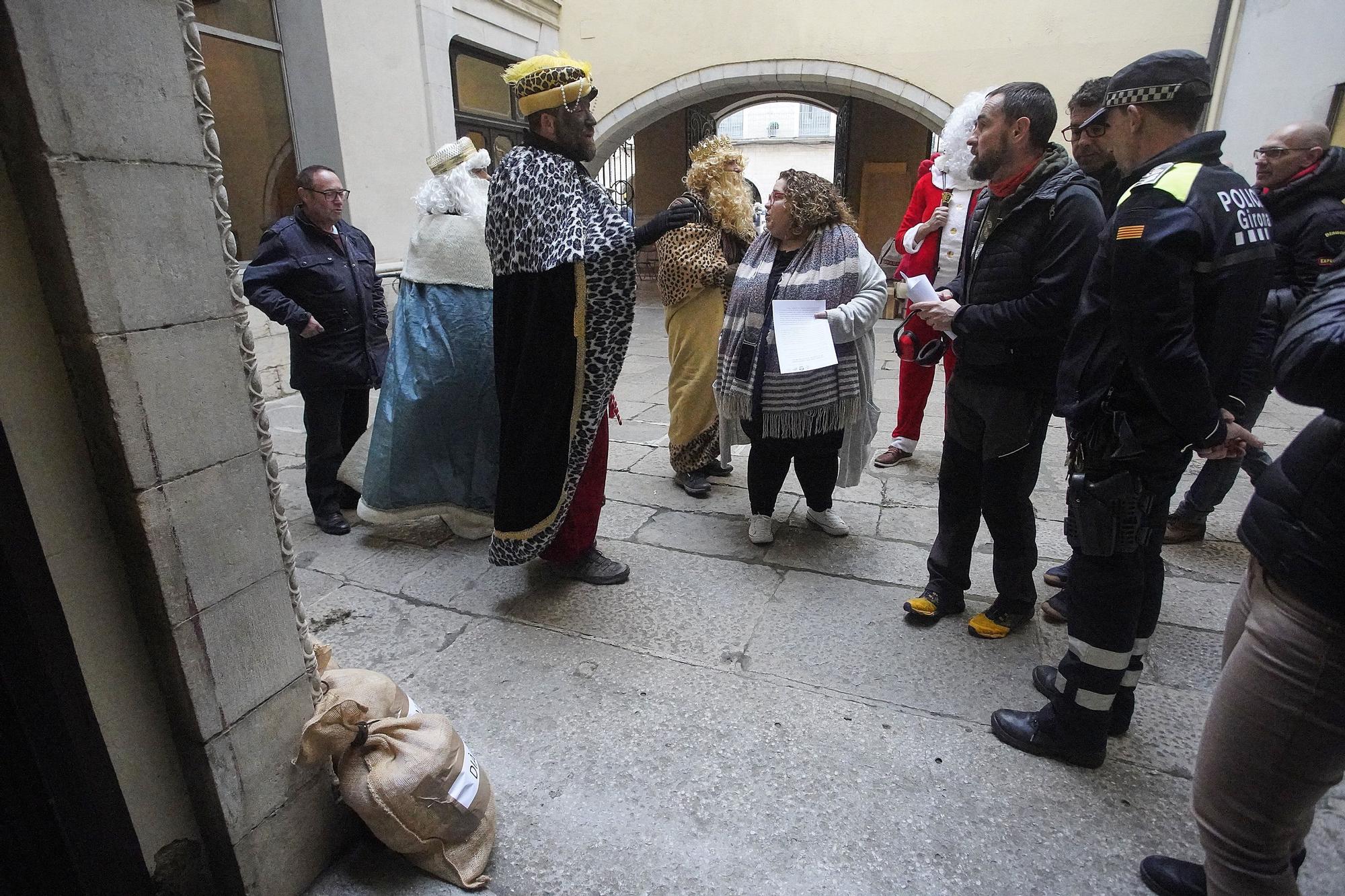 La Policia Municipal es torna a manifestar abans del ple de Girona