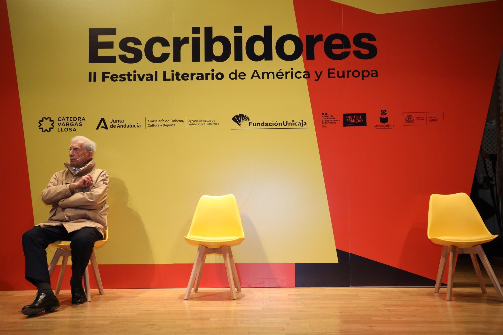 Acto inaugural del II Festival Literario de América y Europa 'Escribidores', en la sala Unicaja de conciertos María Cristina.