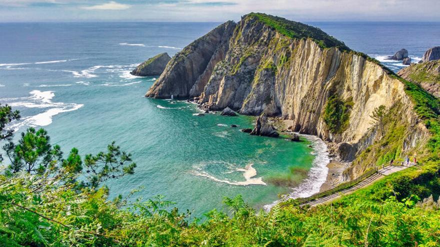 La Playa del Silencio de Cudillero, uno de los pueblos más bonitos de España