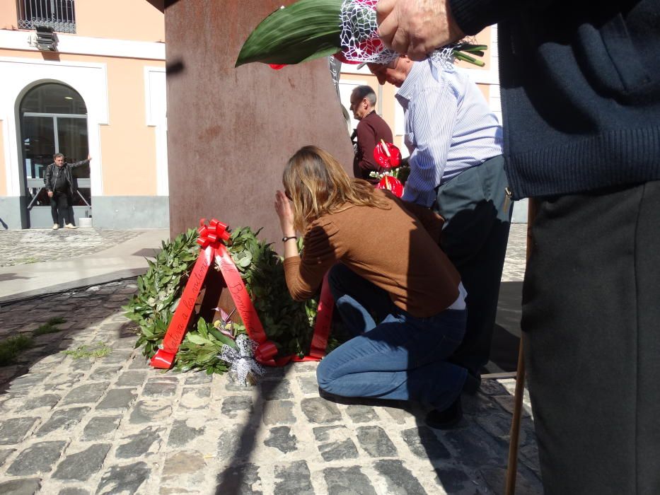 Homenaje a las víctimas del bombardeo franquista en Xàtiva