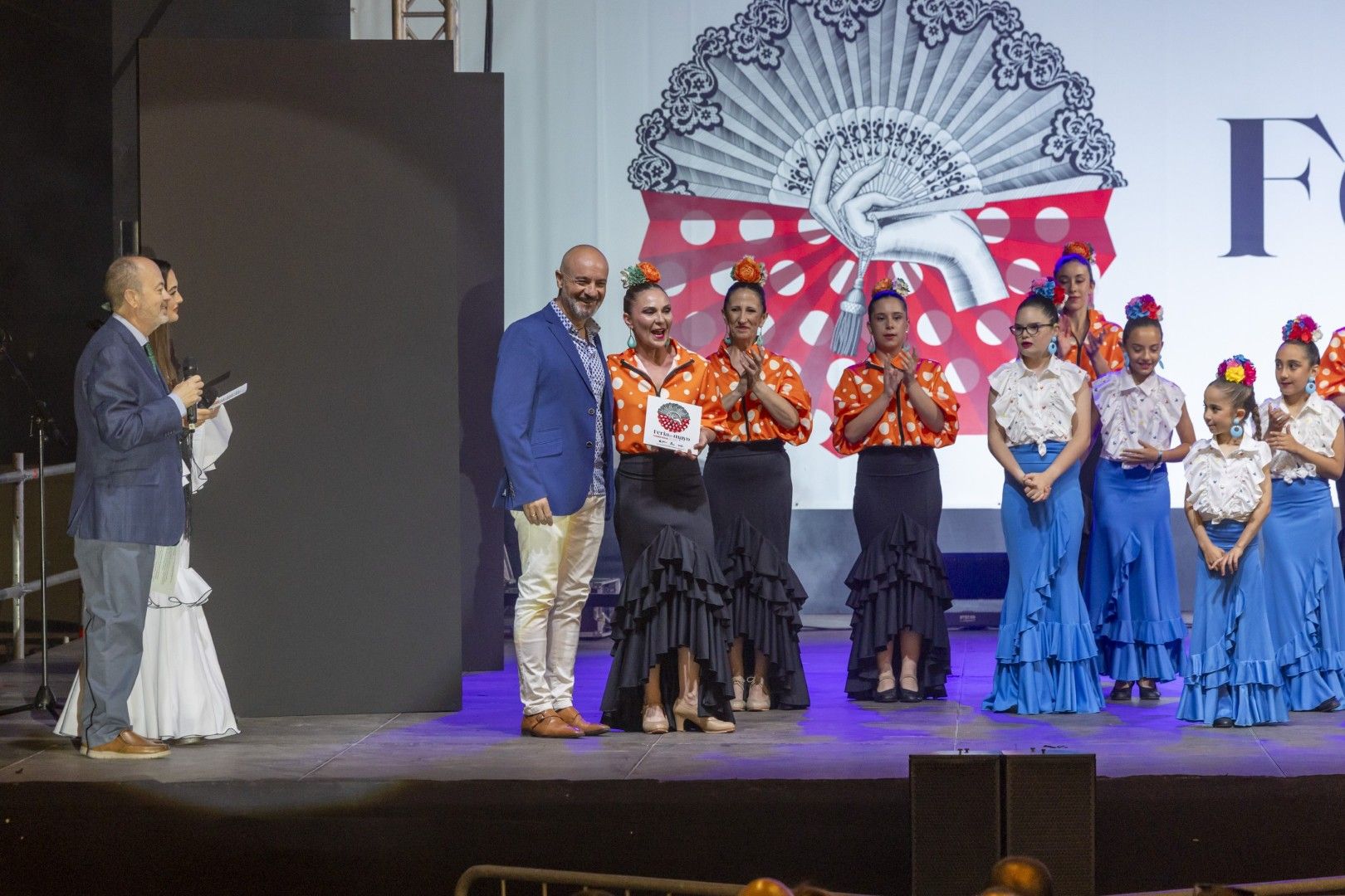 Por sevillanas en la Feria de Mayo de Torrevieja 2025