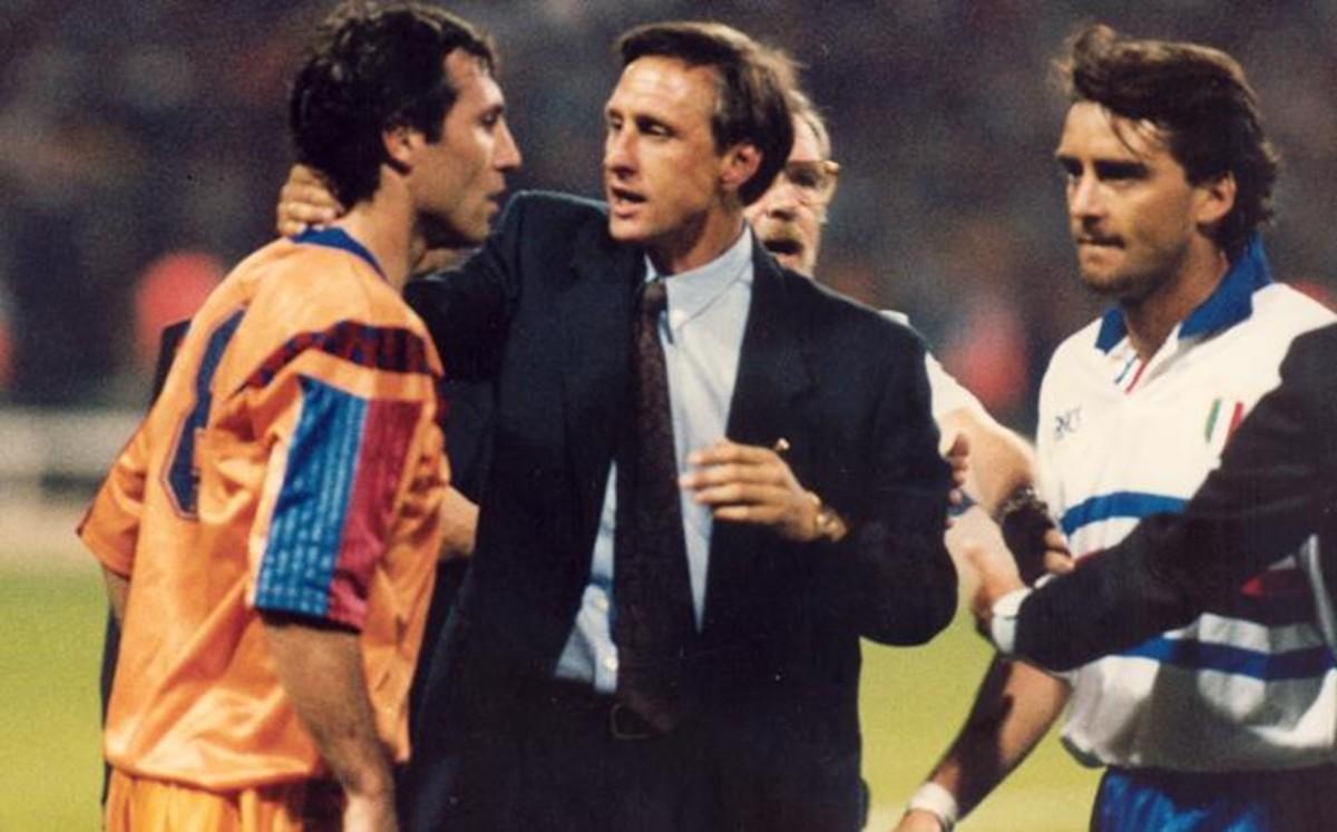 Hristo Stoichkov y Johan Cruyff, artífices del título europeo en 1992