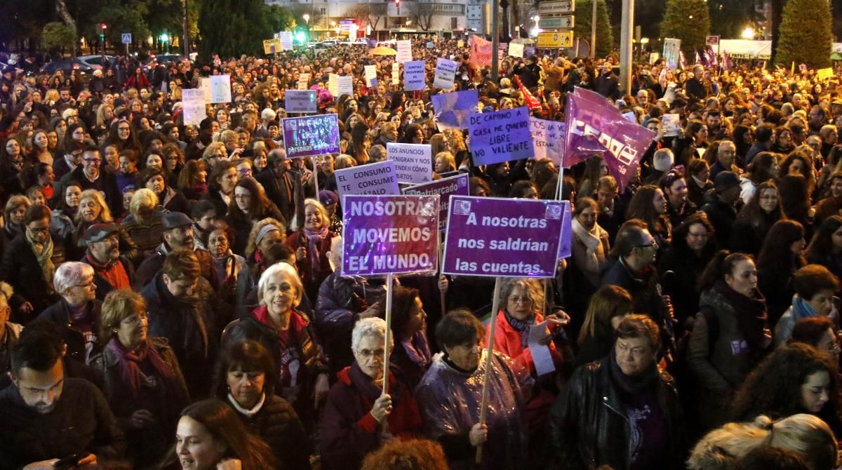 Multitudinaria manifestación del 8-M en Córdoba