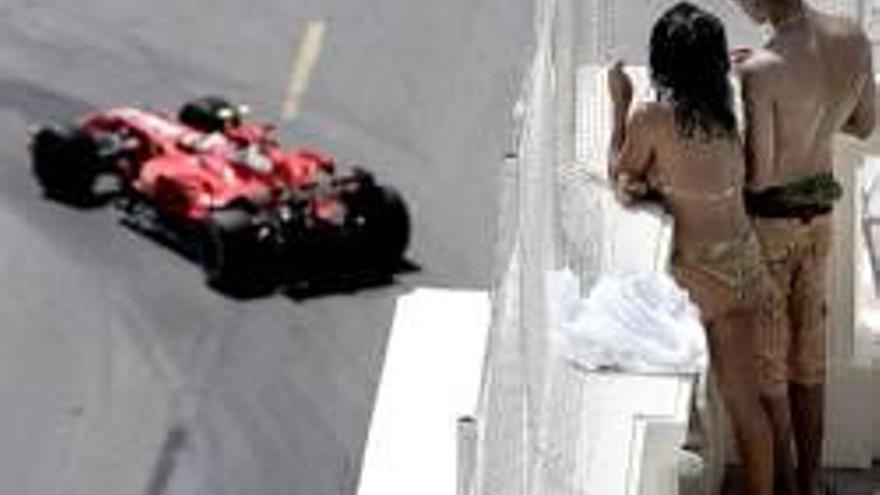 Alonso marca el ritmo en Mónaco