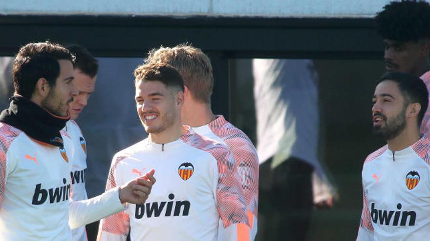 El último entrenamiento del Valencia antes de viajar.