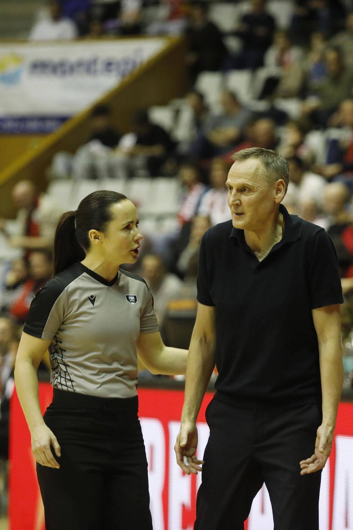 Girona. Pavello Fontajau. Partit basquet Spar UniGirona Galatasaray. Eurolliga. Roberto Iñiguez.
