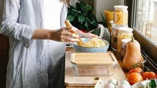 Prepara esta receta deliciosa, fácil y nutritiva: espaguetis con salsa de calabaza