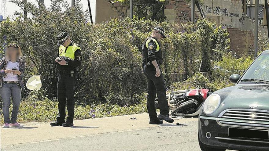 Tres personas heridas en dos accidentes en Vila-real y Castelló