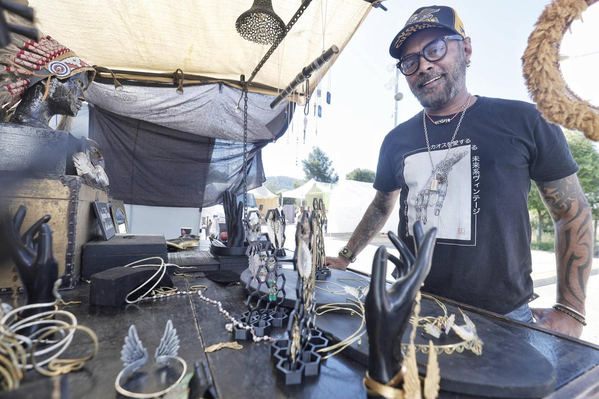 El joyero Roni Vargas, de Puzzle Ibiza