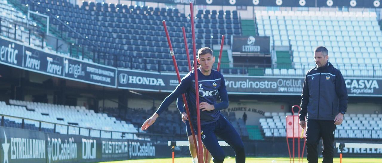 El central Edu Luna es uno de los jugadores que podría ser titular en el encuentro del jueves contra el Atlético Pulpileño.