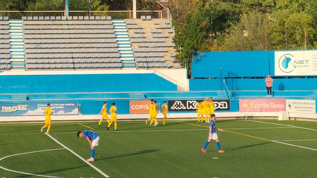 El Olot remonta ante la Grama