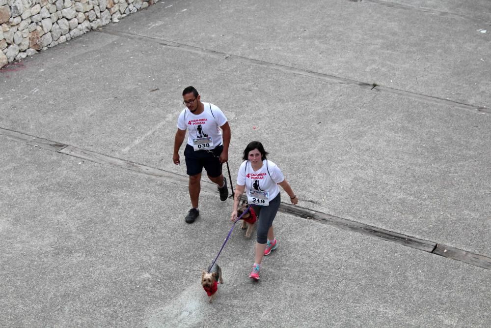 Los participantes en la cuarta Can-rrera.