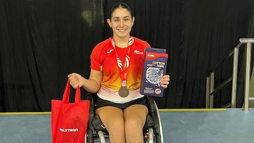 Maya Alcaide, campeona de España de parabádminton, premio de Juventud de la Diputación de Córdoba