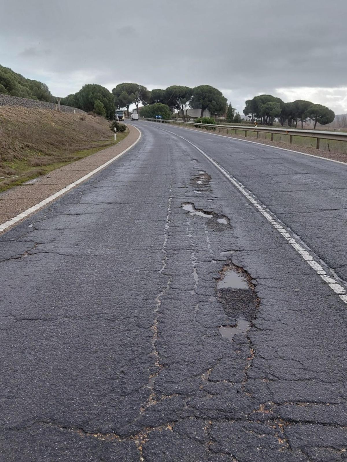 Estado de la carretera N-122, que comunica Zamora y Toro