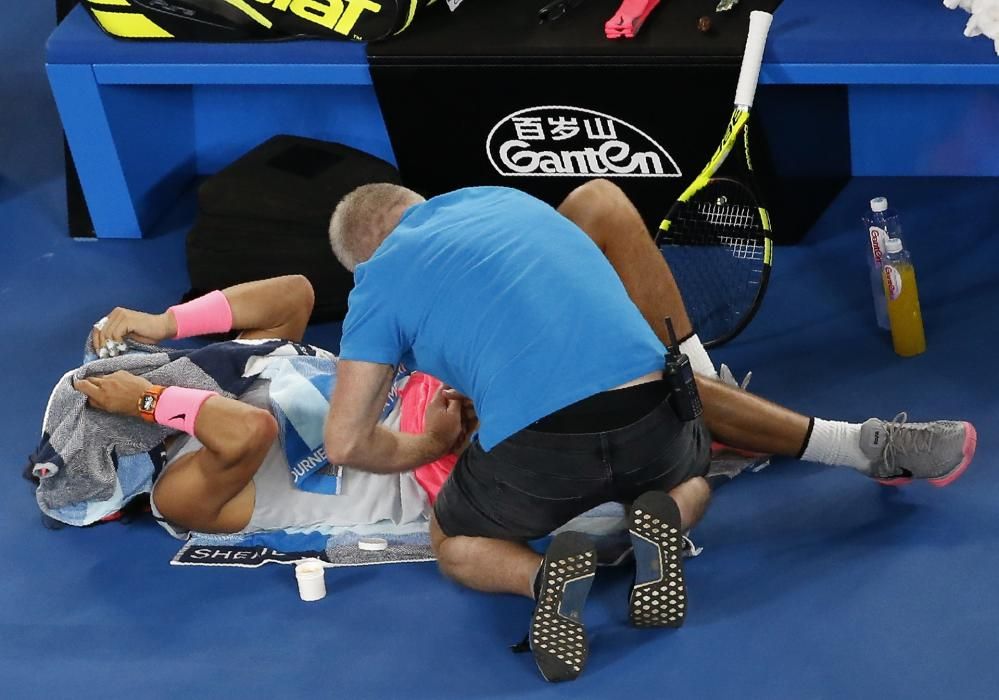 Nadal abandona en Australia por lesión