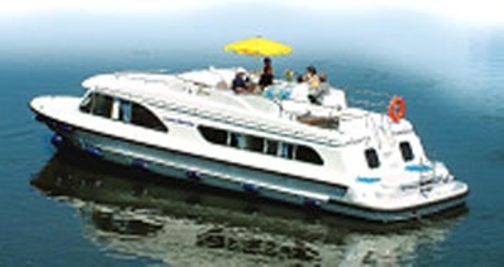 Turismo Fluvial en Francia con Crown Blue Line