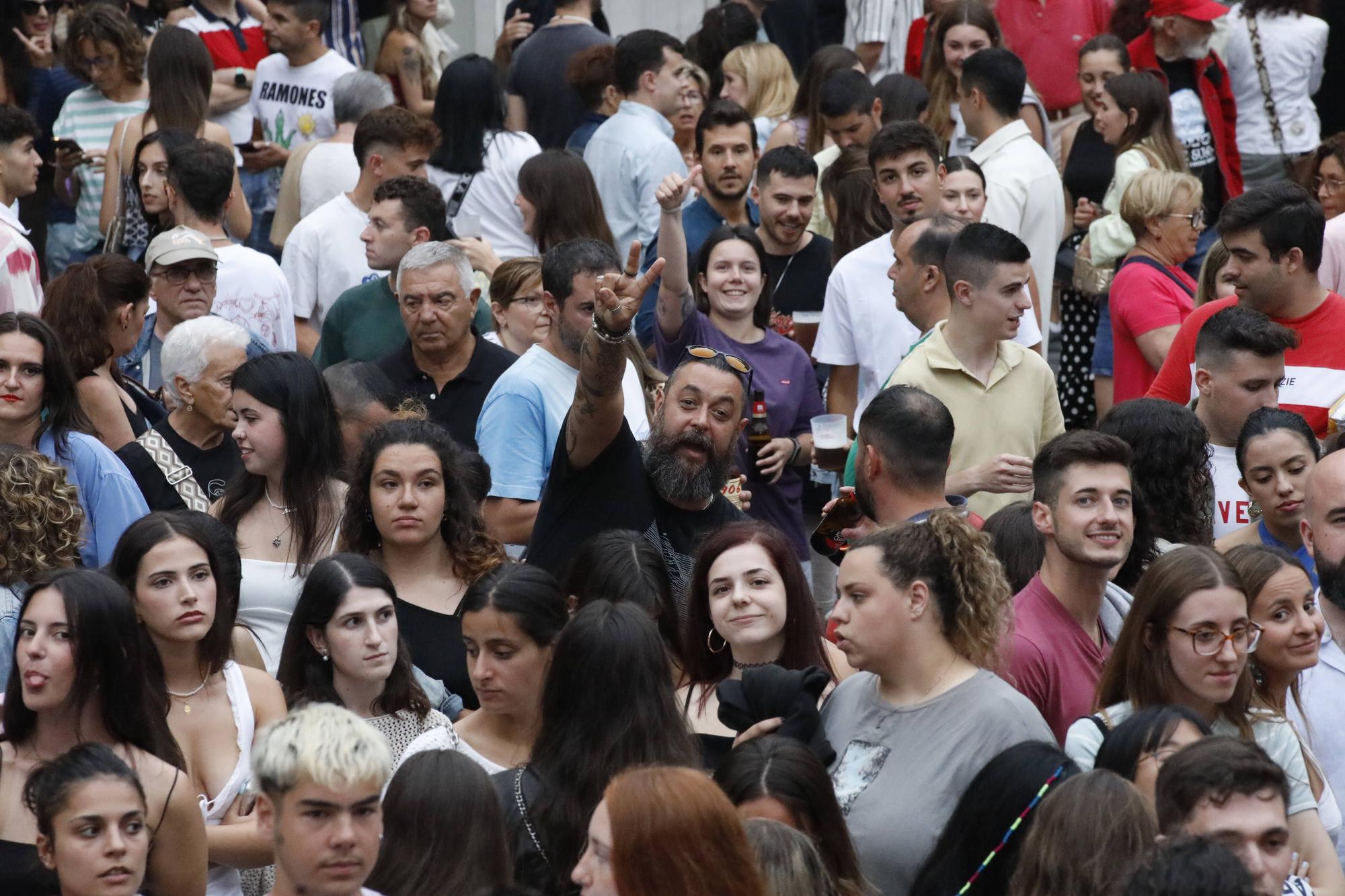 Concierto de Enol en la Plaza Mayor de Gijón