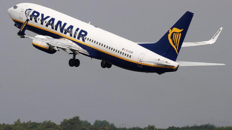 Ryanair mantiene el cierre de sus bases en Canarias para el 8 de enero.