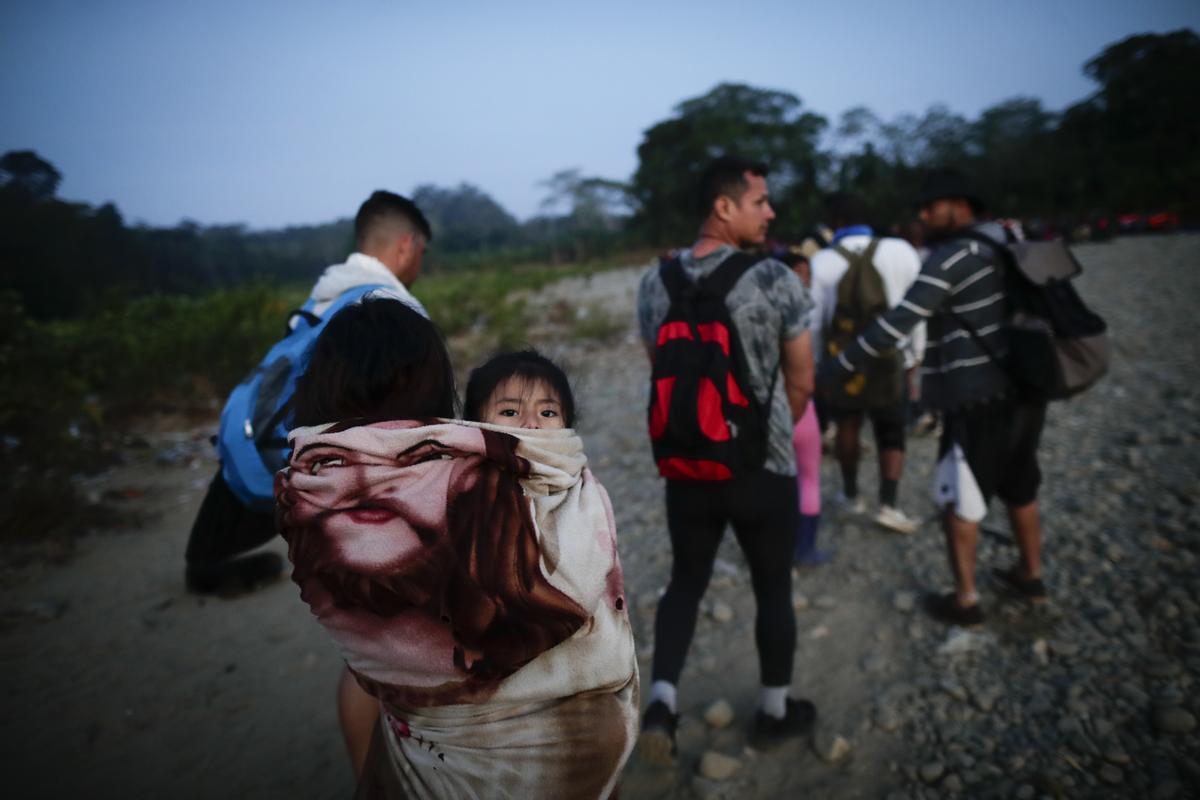 Niños migrantes guerreros para sobrevivir a la selva del Darién