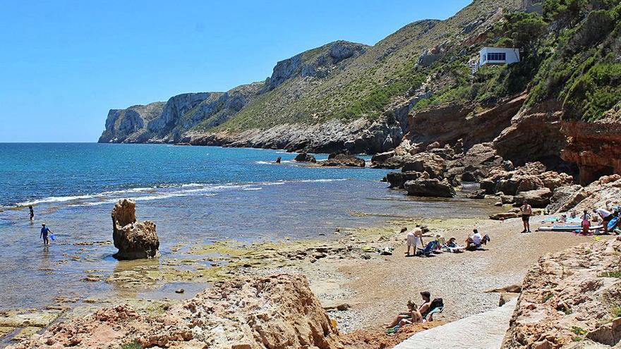 Segunda residencia y playas sin apreturas, las recetas de Dénia para salvar el verano