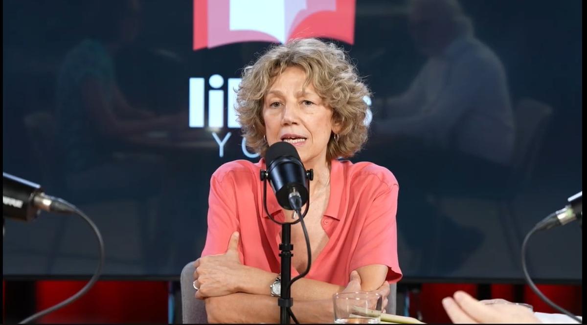 Elena Ramírez.