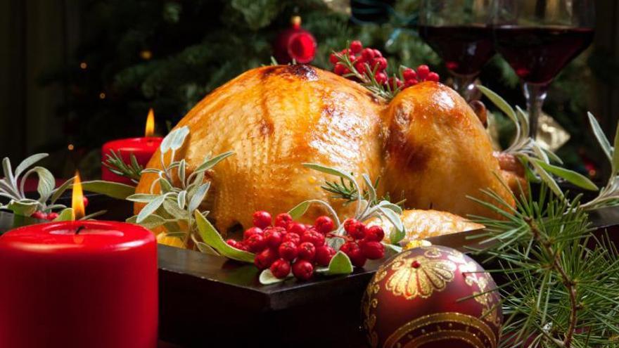 El pavo relleno es una de las recetas tradicionales de la cena de Nochebuena o la comida de Navidad.