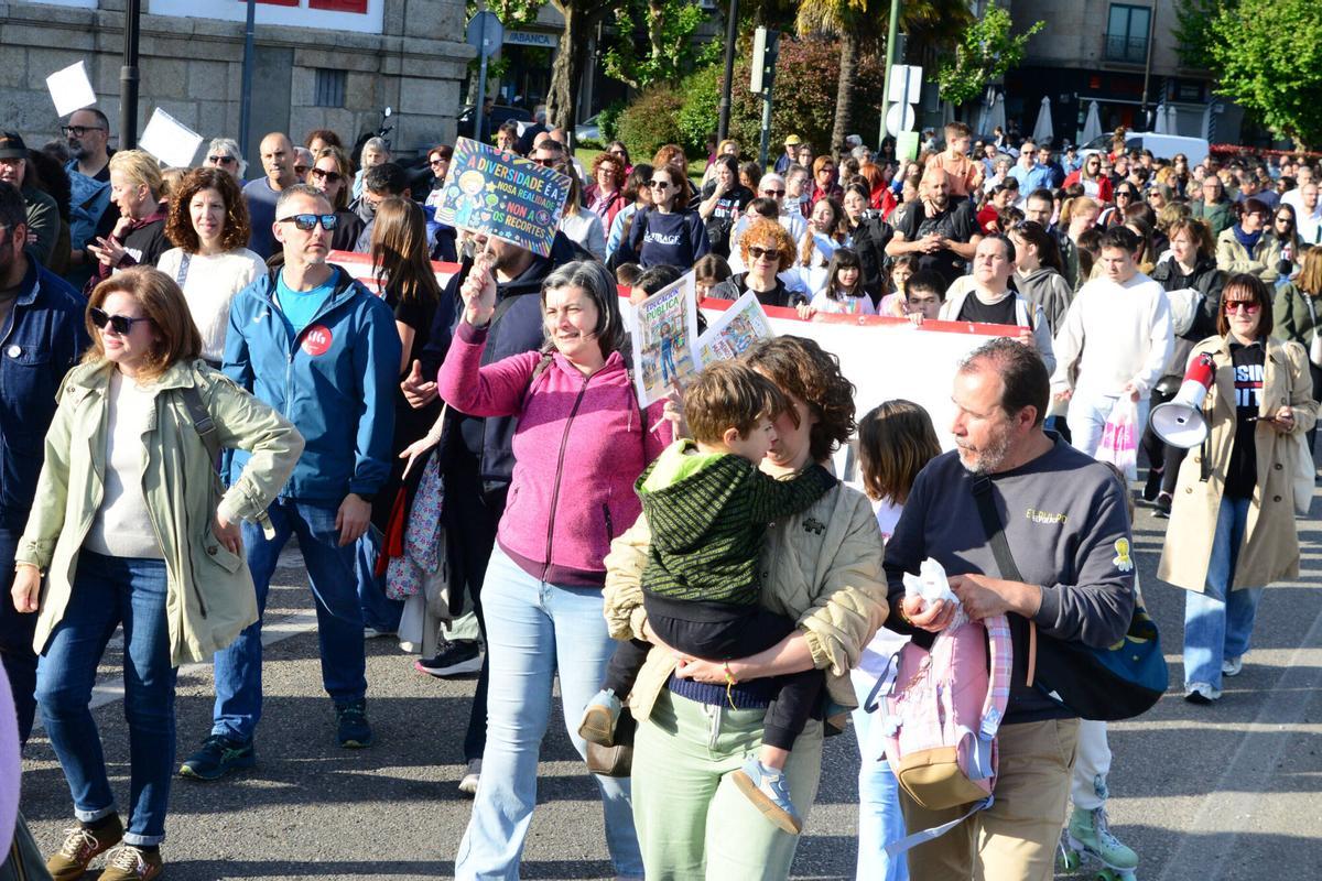 La comunidad educativa también clama en Cangas La comunidad educativa también clama en Cangas