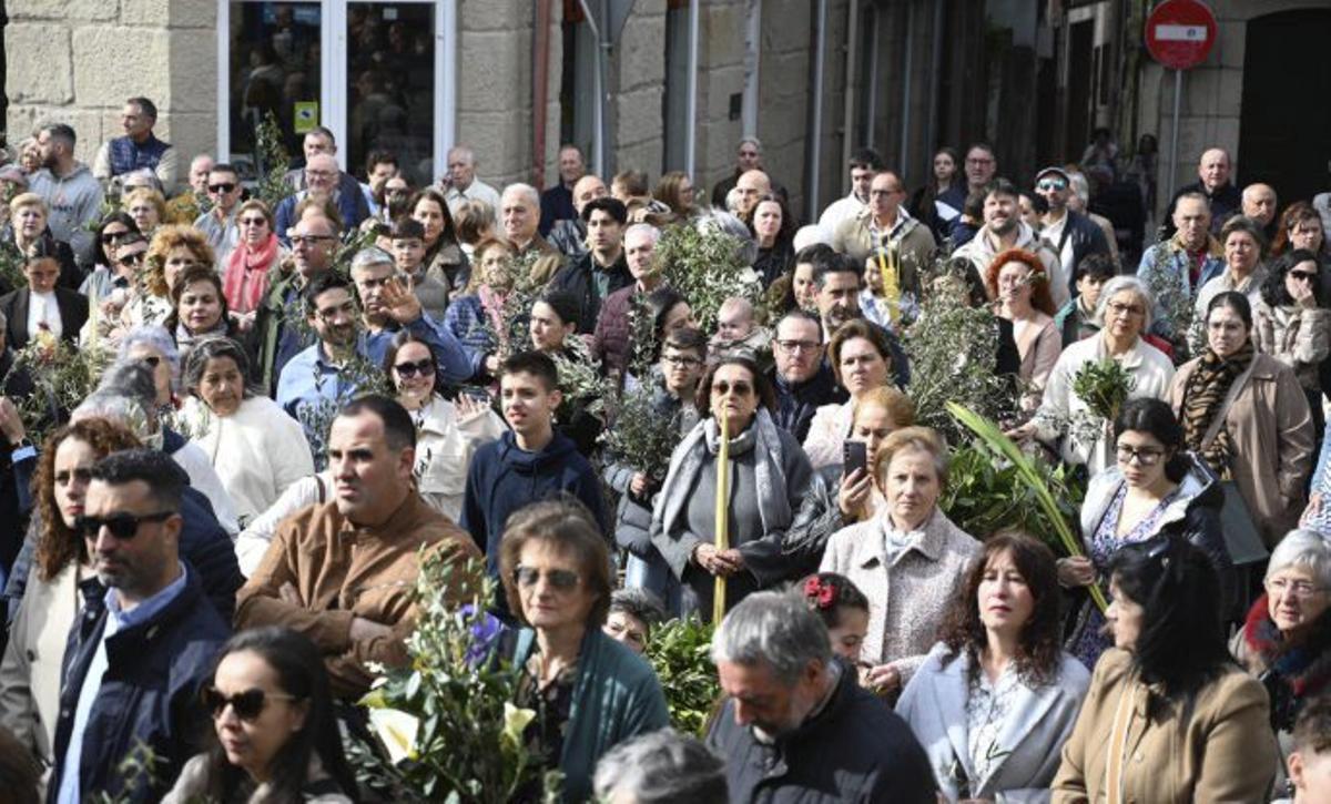 Asistentes al acto en Marín. | R. V.