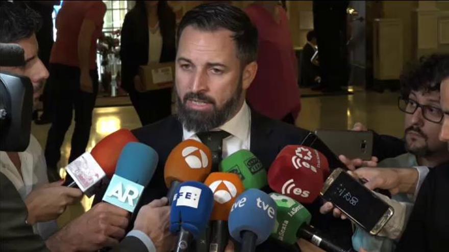 Abascal amenaza con llevar a Batet a los tribunales