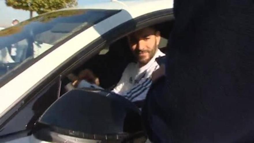 Benzema llegará tocado al Clásico