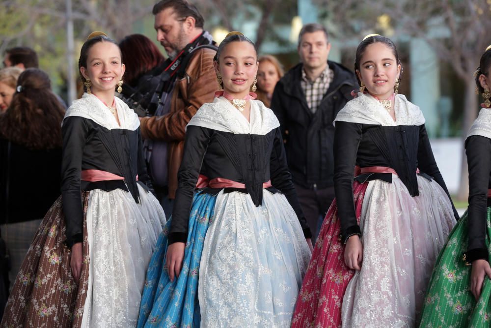 Estreno del jubón negro de la corte de la fallera mayor infantil 2019