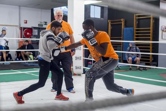 Deporte Base. Reportaje de boxeo al Jet Canarias