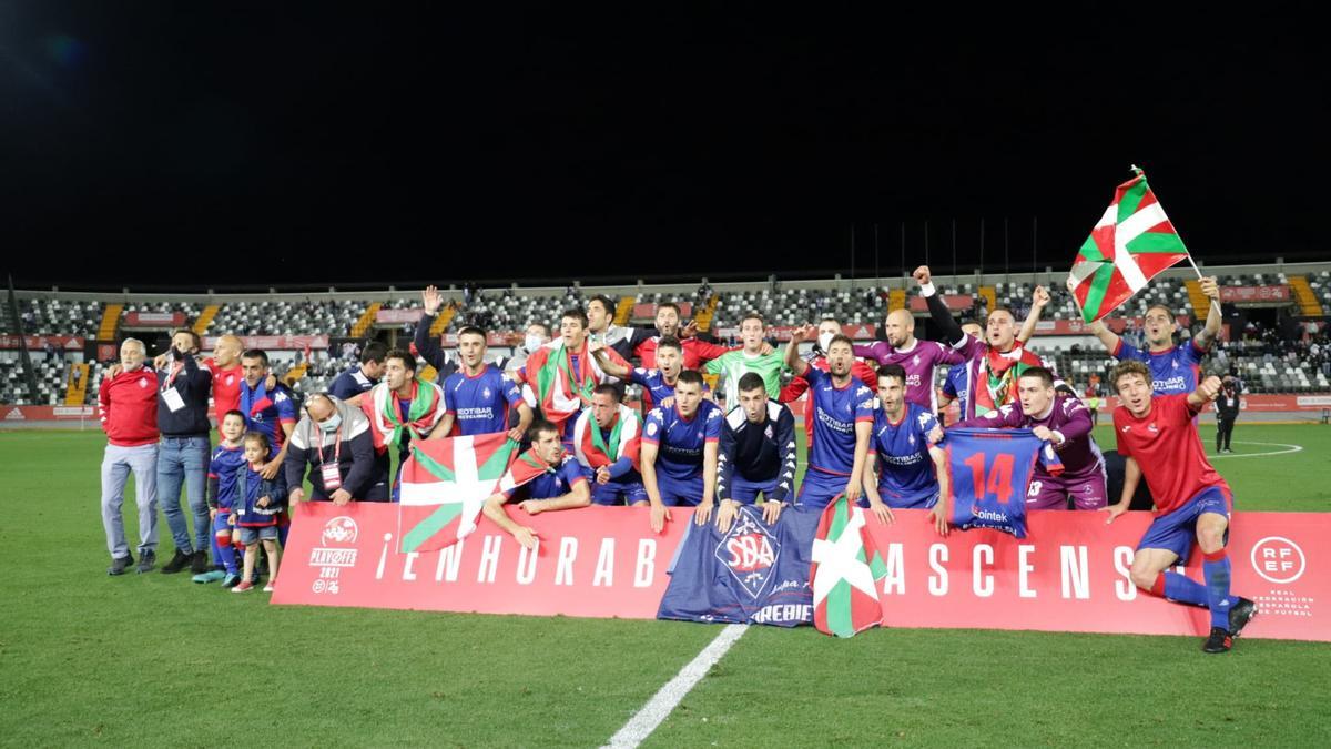 El Amorebieta celebra el ascenso