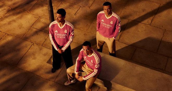 El Real Madrid presenta su tercera equipación para la temporada 2026/27