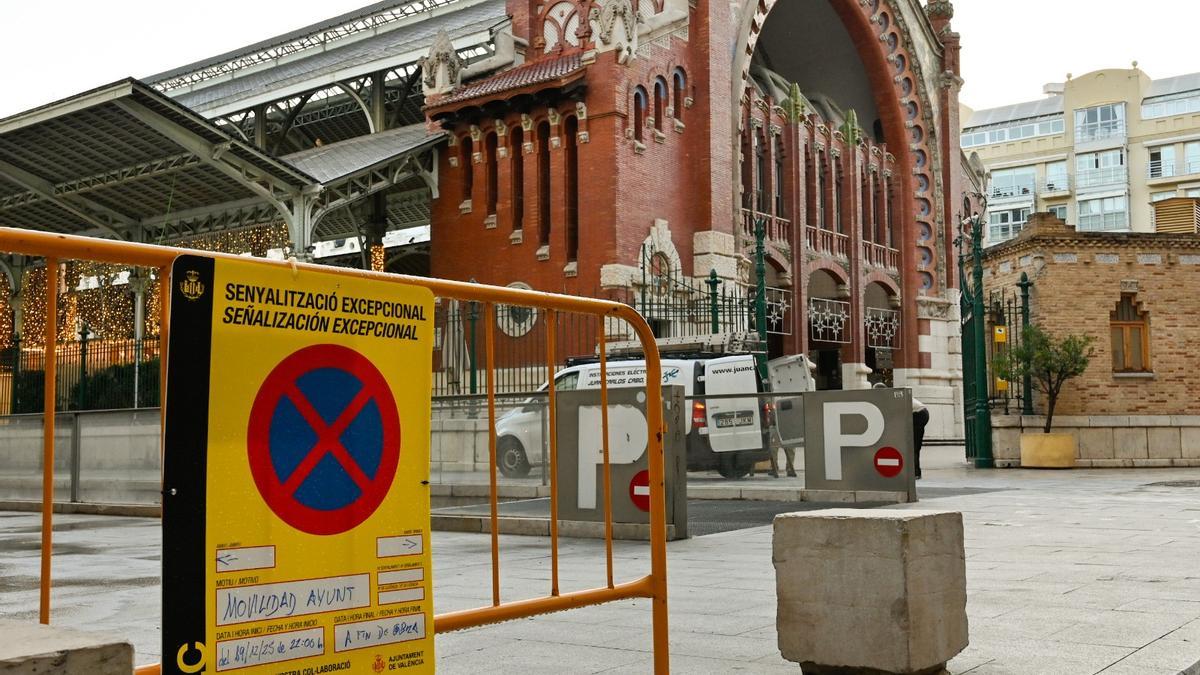 La señalización junto al Mercado Colón