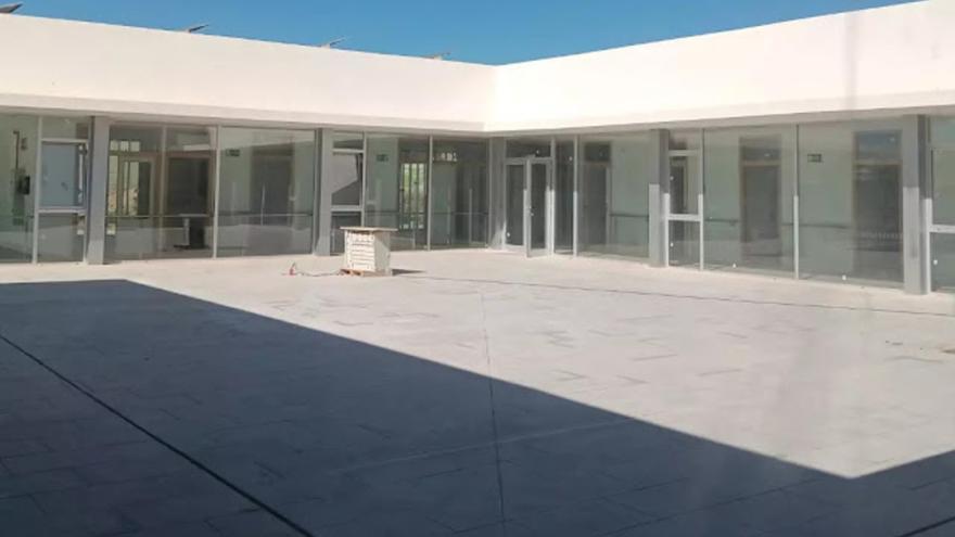 Casinos exige a la Generalitat el equipamiento del Centro de Día para su apertura