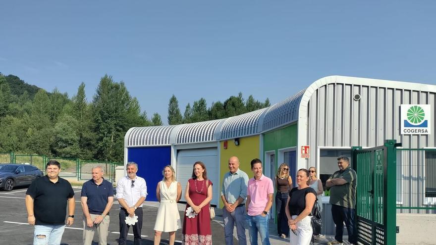 Parres y Cangas estrenan un punto limpio comarcal en Prestín: "Ha sido un trabajo de años"