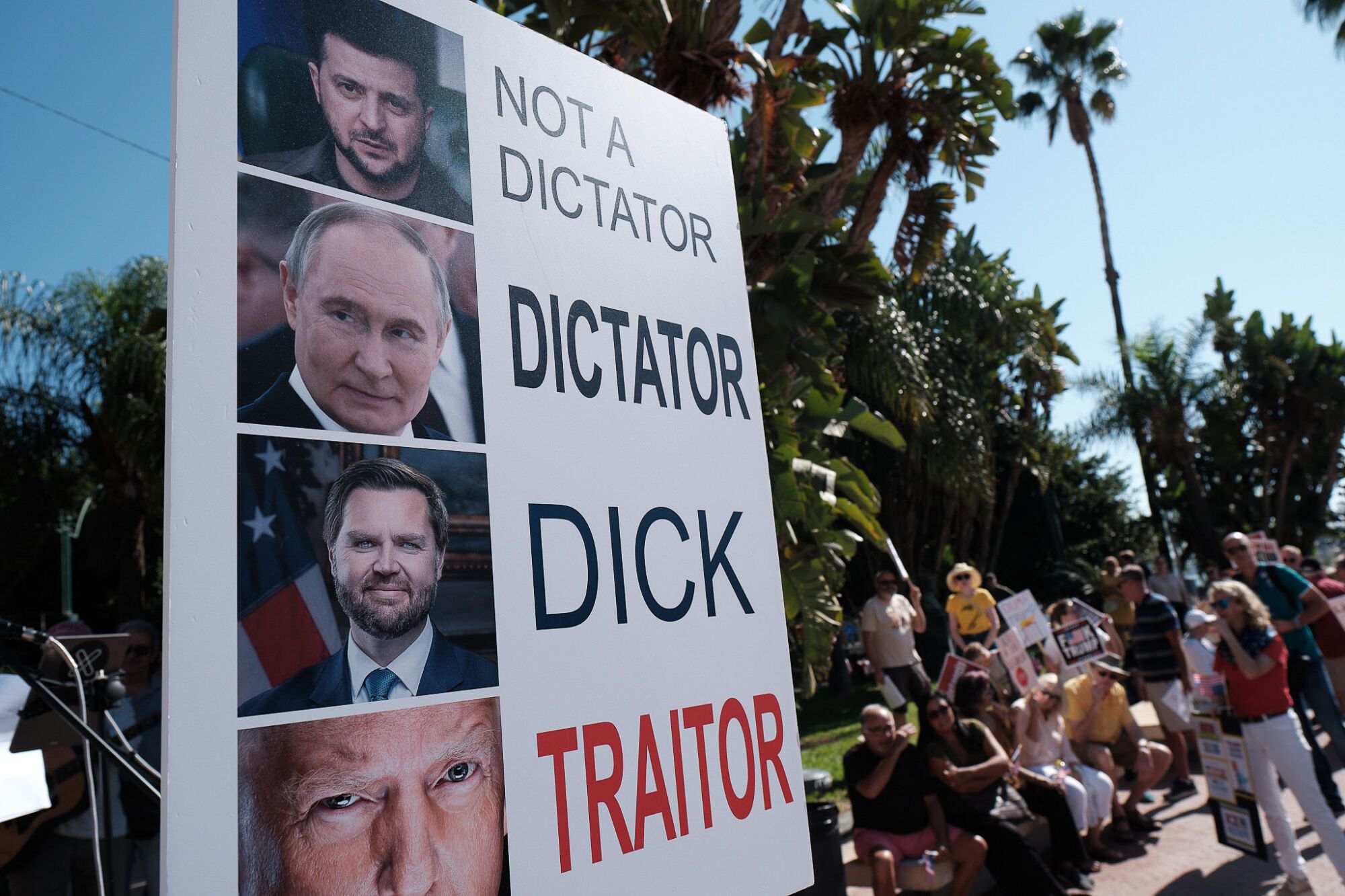 Manifestación anti Trump en Málaga